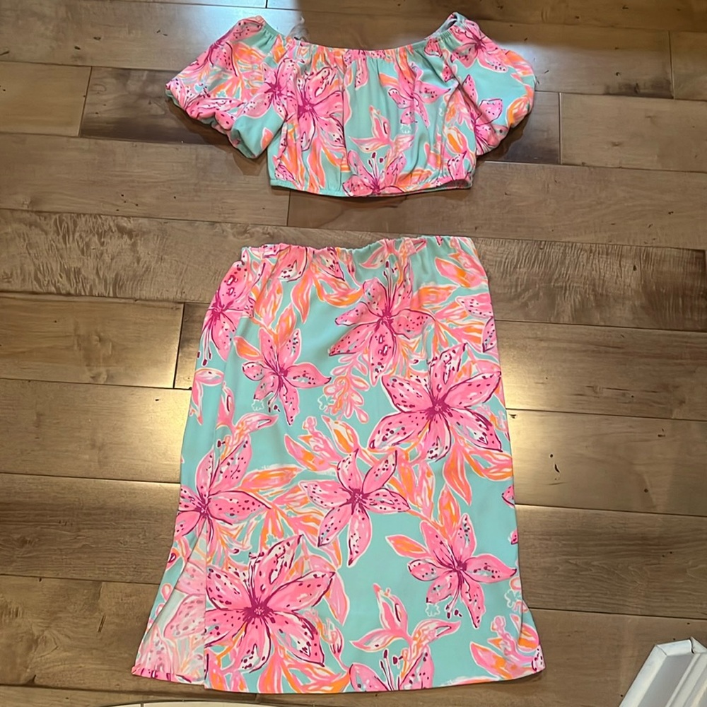 Lily Pulitzer 2-piece Skirt + Top Set Women’s Size Large Brand New, Never Worn